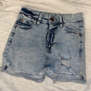 Hot Kiss Size 9 Womens Shorts